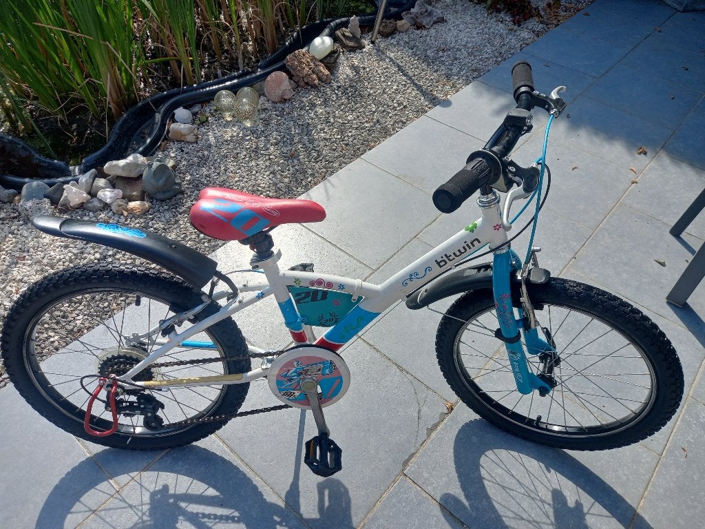 Très beau vélo Decathlon 20 pouces pour garçon, Enlèvement, Comme neuf