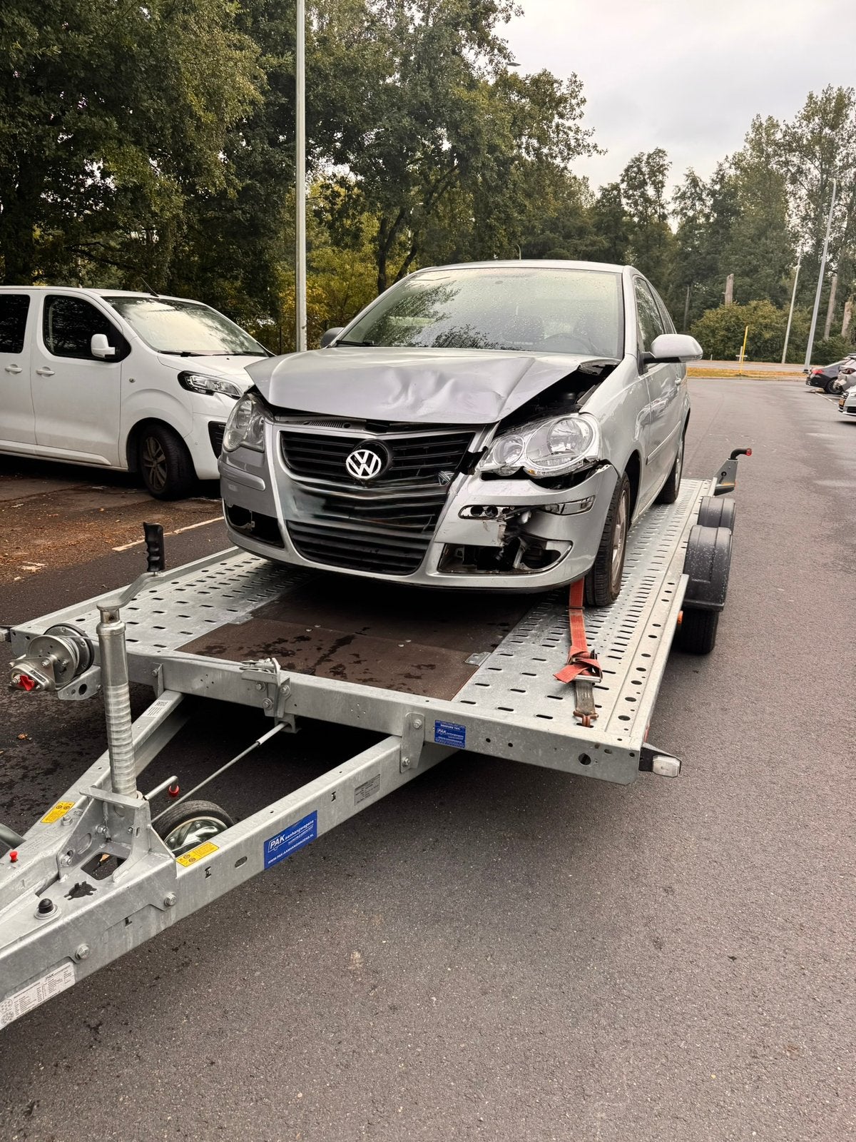 Auto transporter te huur 2305 kilo laadvermogen, Enlèvement