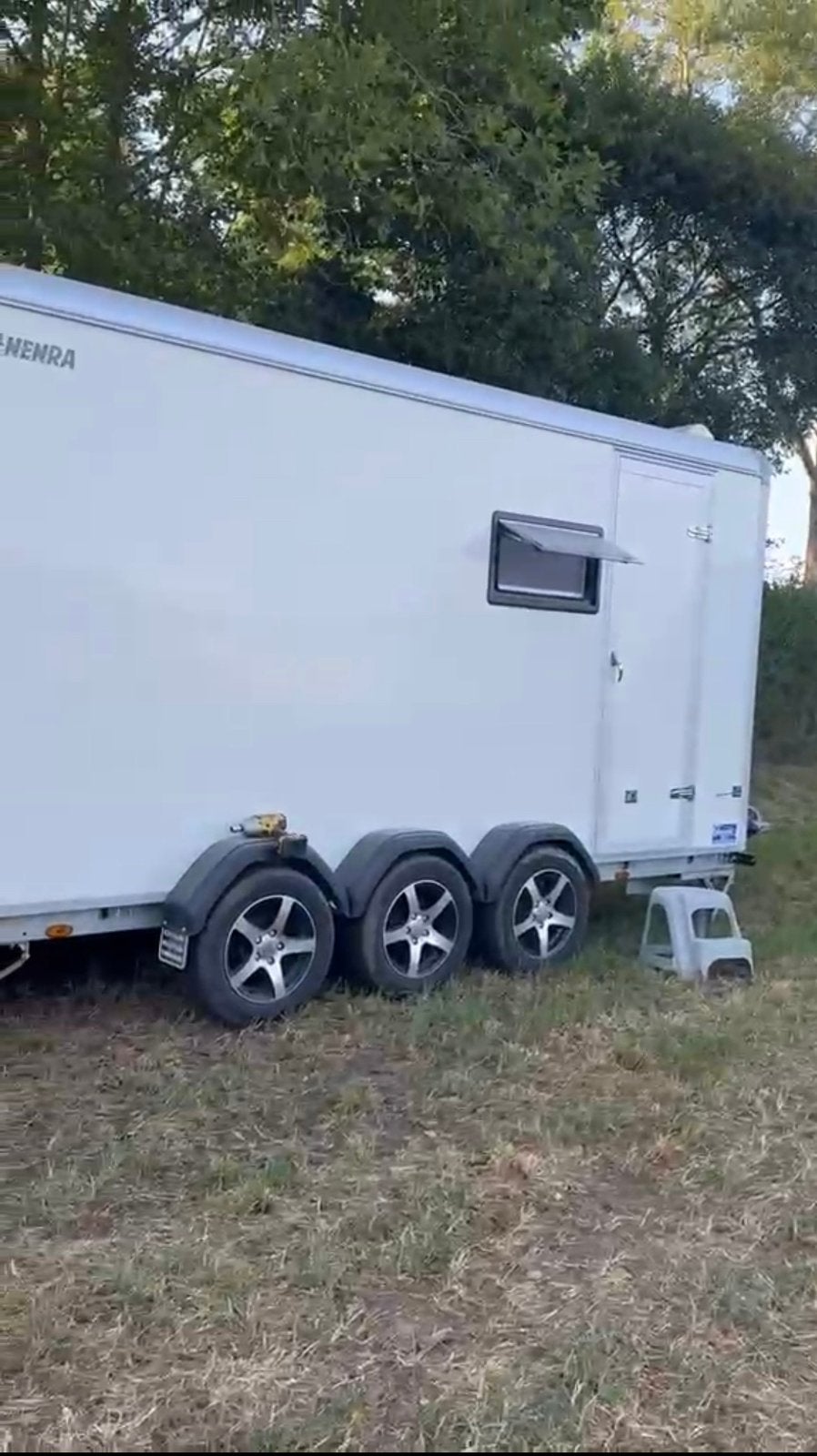 Sportcaravan/ mototrailer/ motocamper/ camper, Uitbouw voortent, Vast bed, Tot en met 2, Particulier