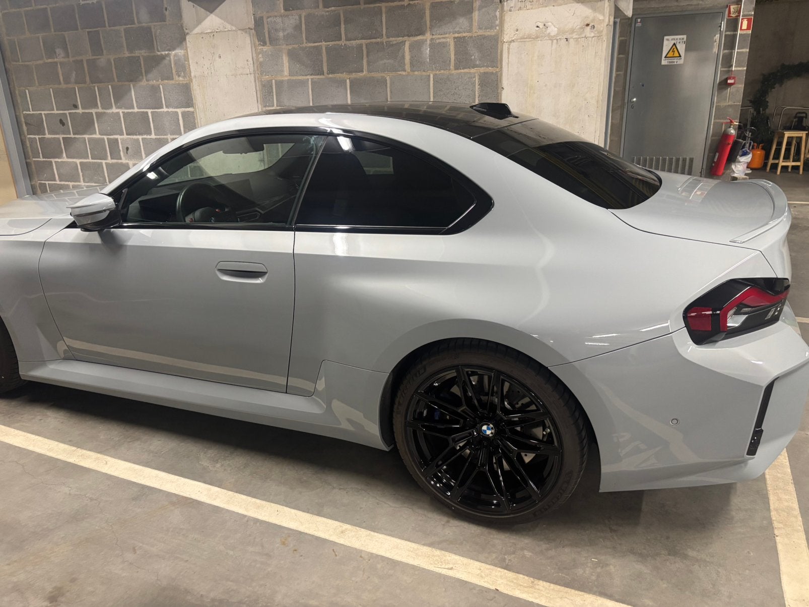 M2 09/2023, Autos, BMW, Cuir, Argent ou Gris, Euro 6, 338 kW