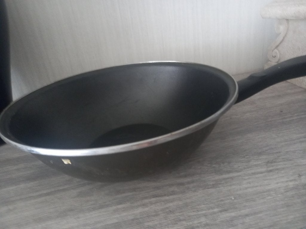 Wokpan, Huis en Inrichting, Ophalen, Gebruikt, Gietijzer, Met handvatten