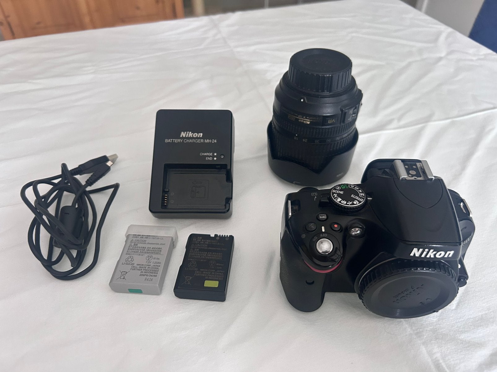 Nikon D5100 & AF-S Nikkor 18-105mm f/3.5-5.6 G ED VR, TV, Hi-fi & Vidéo, Appareils photo numériques, Enlèvement ou Envoi, Utilisé