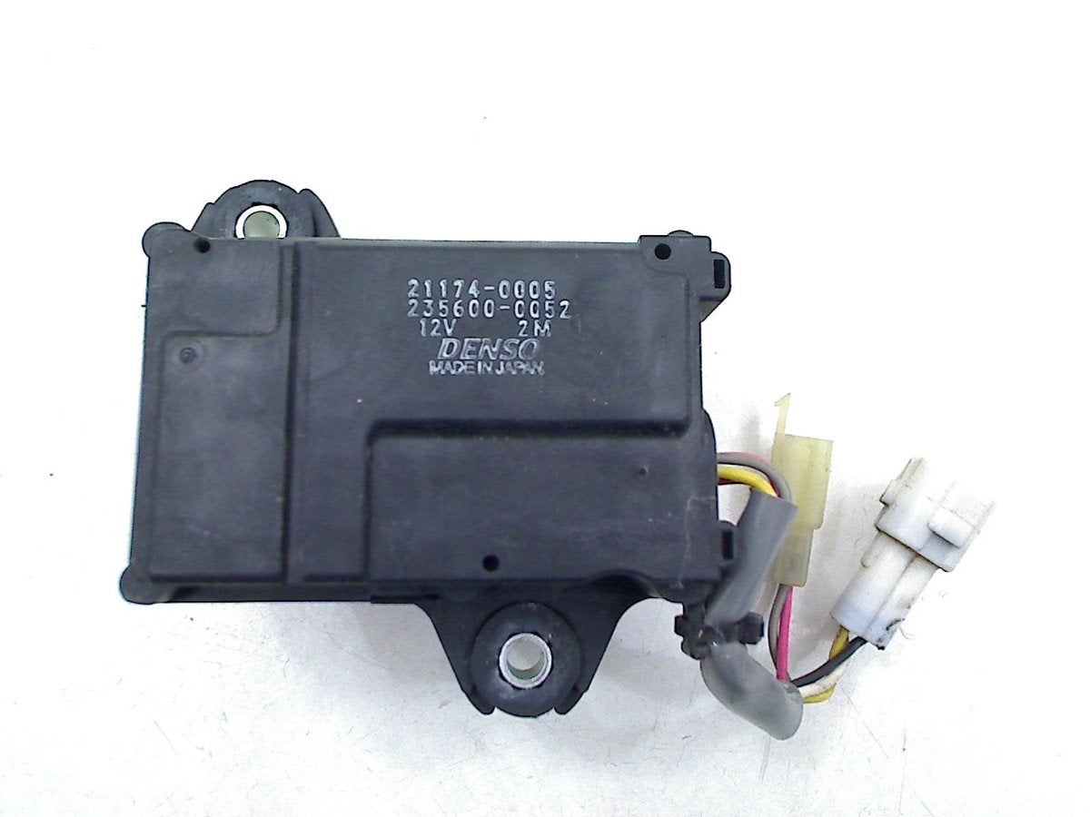 SERVO MOTEUR Kawasaki Z 1000 2010-2013 (Z1000 ZR1000D-E), Dhr. S. di Majo, Utilisé, Info@cama-motorparts.nl, P.J. Troelstraweg 8 8
3144 CX  MAASSLUIS, NL