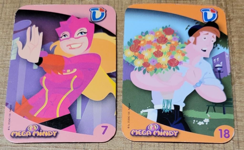 Mega Mindy: 2 magneetjes, Verzamelen, Ophalen of Verzenden, Gebruikt, Tv, Gebruiksvoorwerp