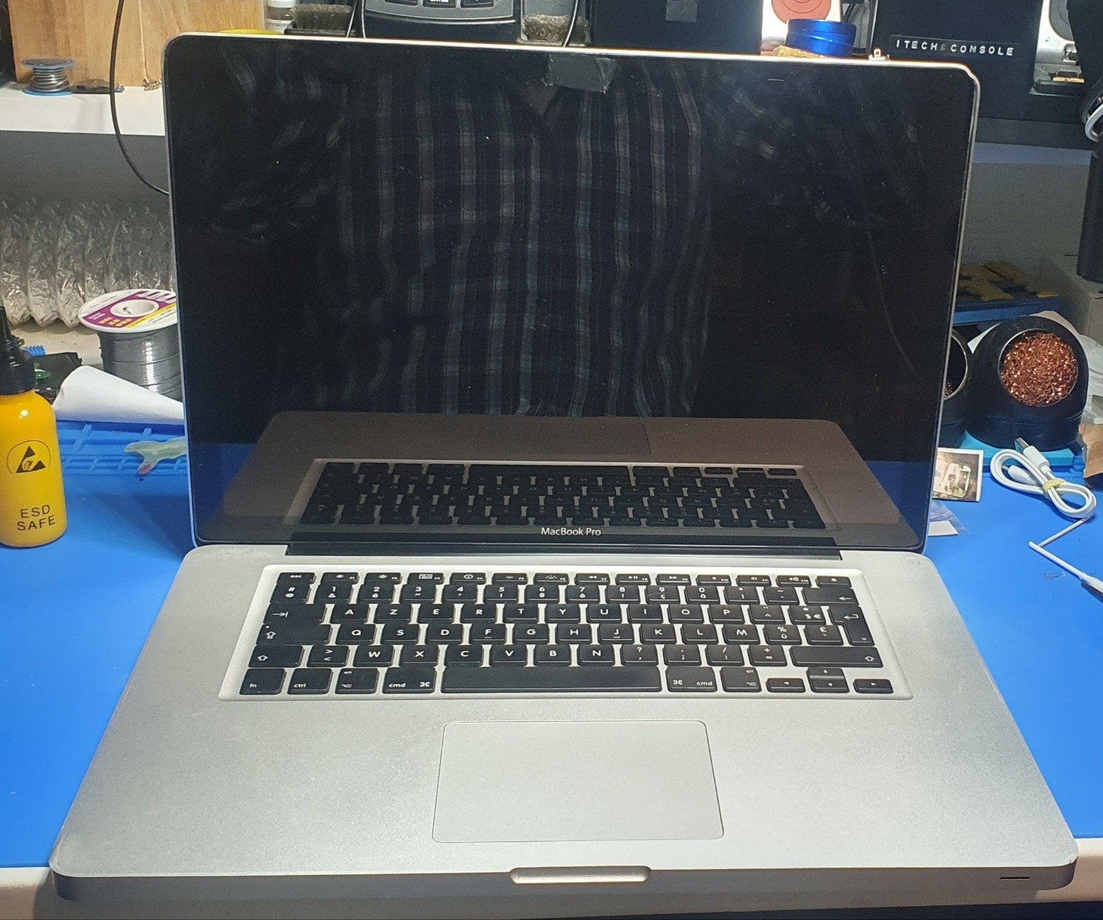 MacBook Pro 15 pouces mi-2010 – Vendu en l'état, Informatique & Logiciels, Enlèvement ou Envoi, 15 pouces, MacBook