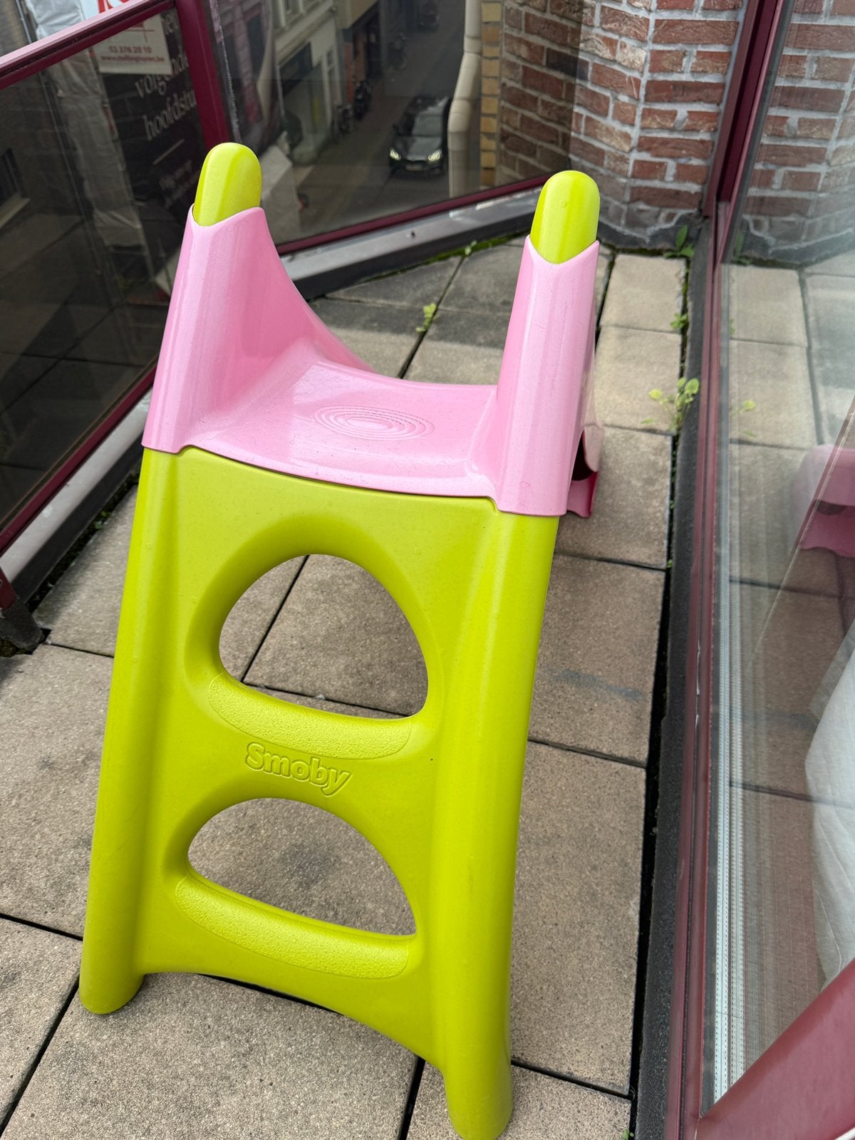 roze kinder-glijbaan, Enlèvement, Utilisé, Toboggan