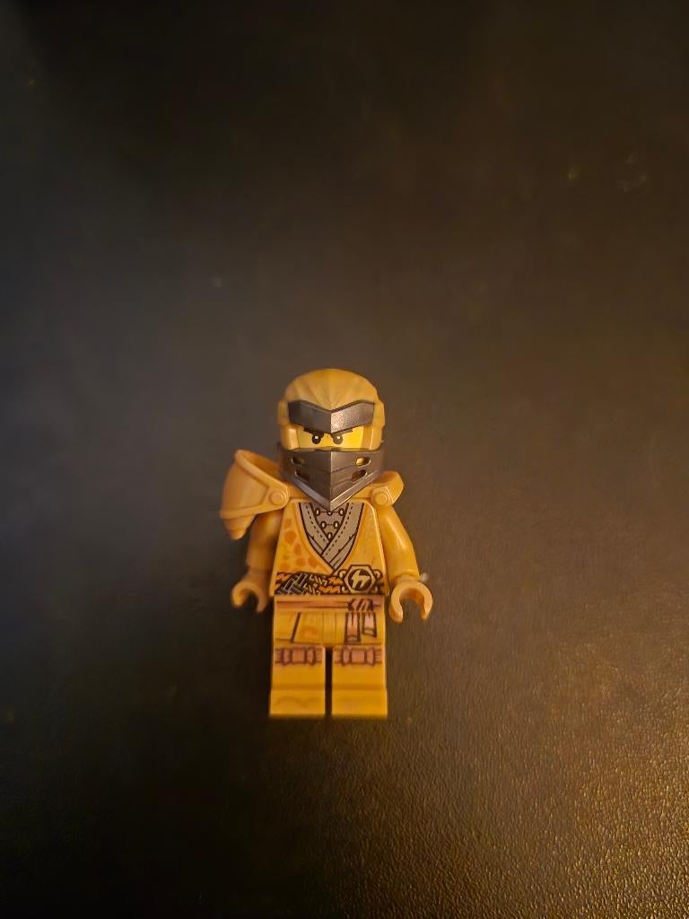 Cole - 10e verjaardag Gouden Ninja, Kinderen en Baby's, Speelgoed | Duplo en Lego, Verzenden, Lego, Zo goed als nieuw, Minifiguur