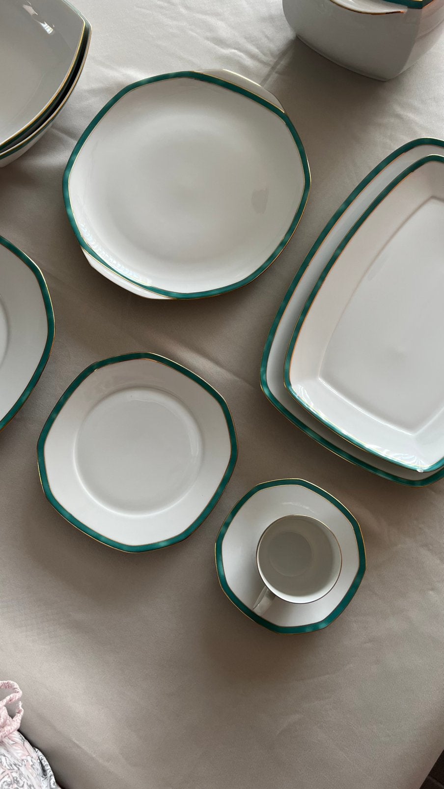 Complete serviesset 64-delig eschenbach bavaria, Huis en Inrichting, Keuken | Servies, Ophalen, Overige merken, Vintage, Zo goed als nieuw