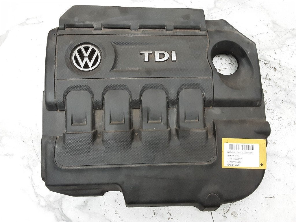 AFDEKPLAAT MOTOR Skoda Octavia Combi (5EAC) (04L103925), Gebruikt, Mevr. I. Hauben, Skoda, Rue de l'Espoir 34 34
4030  GRIVEGNÉE, BE