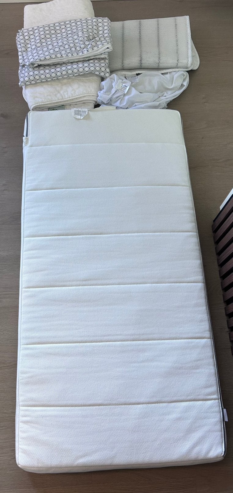Ikea kindermatras + AeroSleep beddengoed, Ophalen, Zo goed als nieuw, Matras
