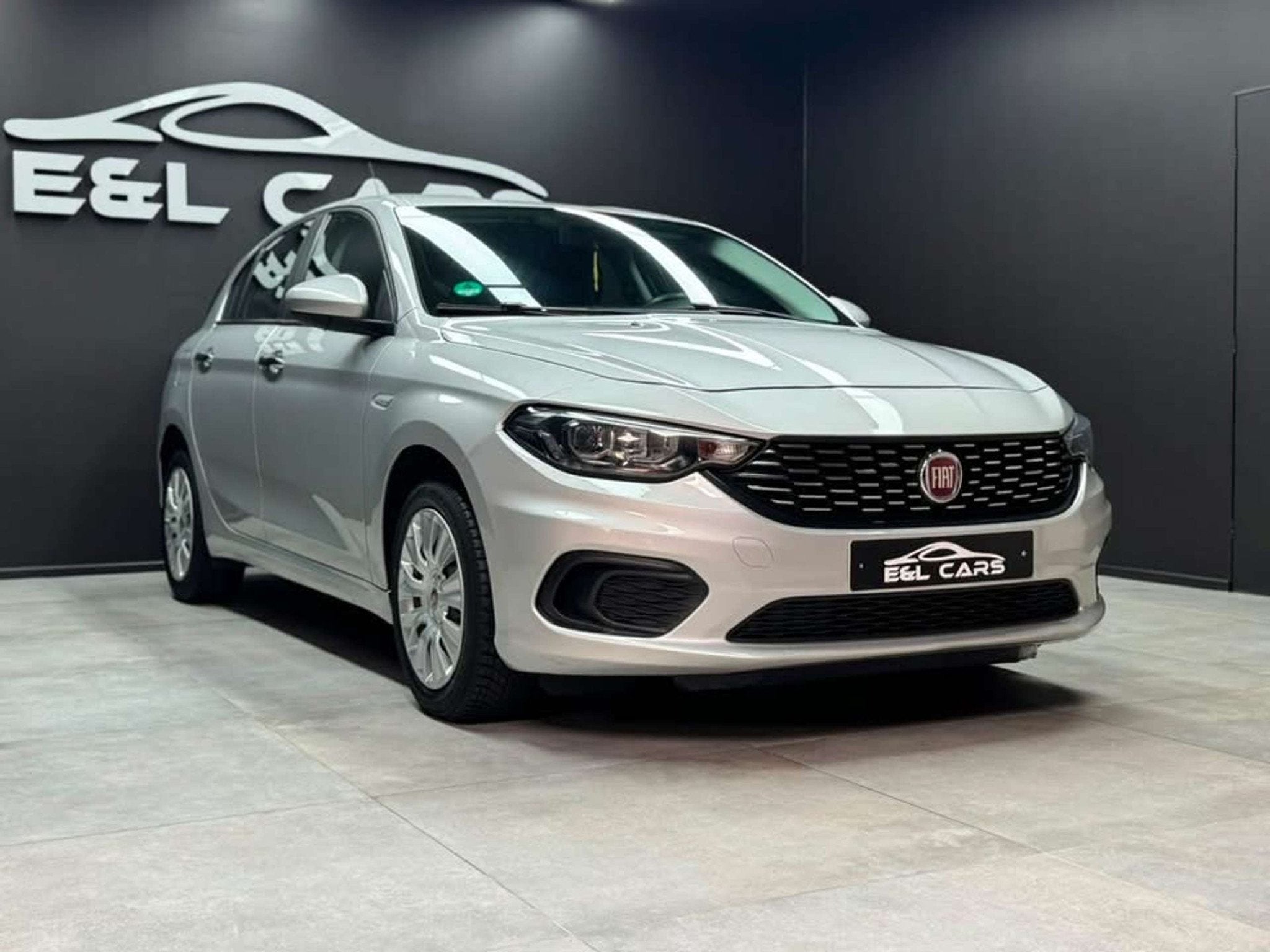 Fiat Tipo Tipo 1.3 MultiJet *12 mois de garantie*, Autos, Fiat, Argent ou Gris, Achat, Euro 6, Entreprise