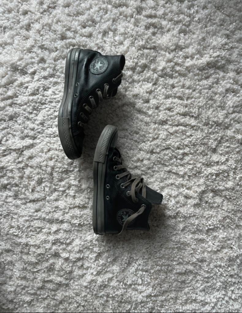 Chaussure converse 37, Vêtements | Femmes, Chaussures, Envoi, Comme neuf