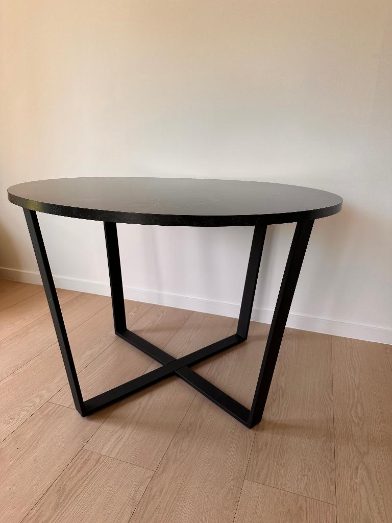 Ronde zwarte eettafel, Ophalen, Rond, Zo goed als nieuw, Vijf personen of meer