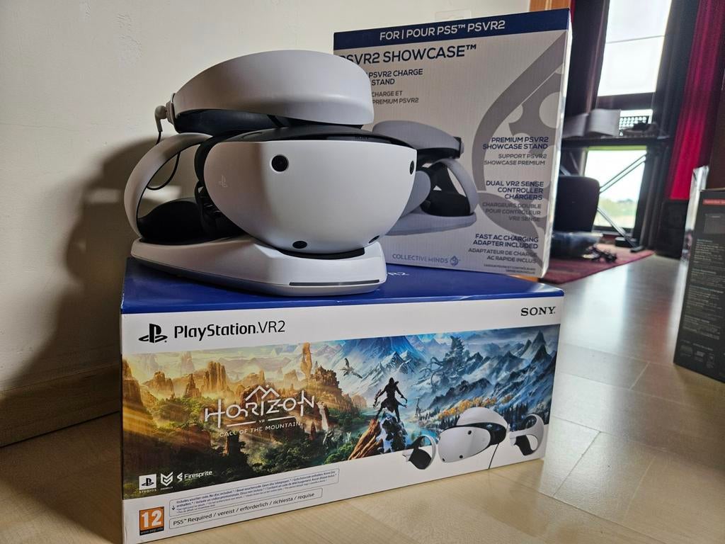 PlayStation VR2 + laadstation, Ophalen of Verzenden, Zo goed als nieuw, VR-bril, Sony PlayStation