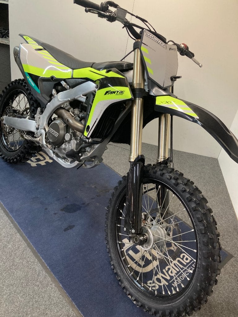 Fantic XXF 450 BLK MY'24 réf. LS 3389, Motos, Entreprise, Occasion, Moto de cross, Manuelle