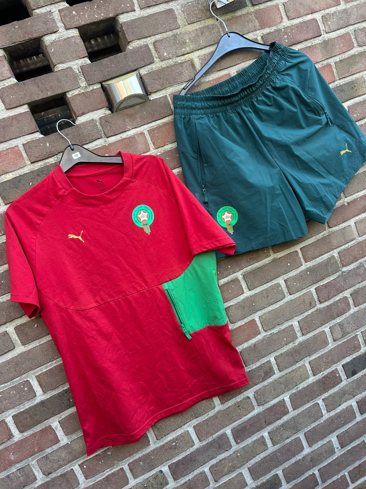 ORIGINELE MAROKKO PUMA TRAININGSSET 2026, Maat M, Ophalen of Verzenden, Zo goed als nieuw, Shirt