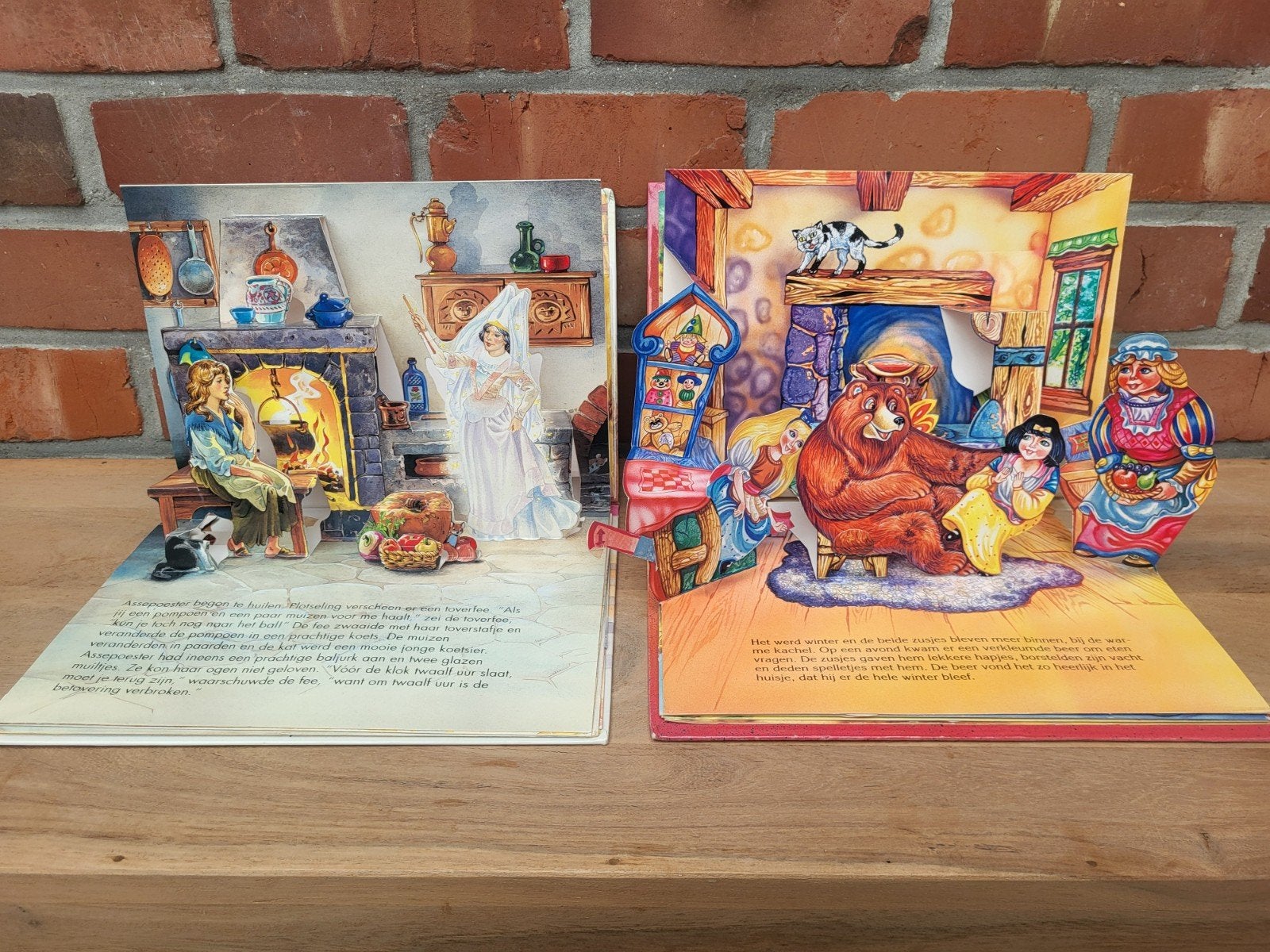 2 pop-upboeken
3 euro per stuk
5 euro voor de 2 samen
Afhale, Ophalen