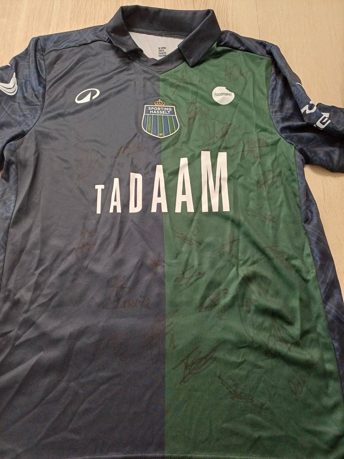 Gesigneerd sporting hasselt, Sport en Fitness, Voetbal, Ophalen