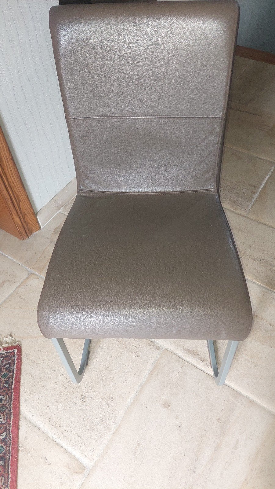 4  stoelen in perfecte staat, Huis en Inrichting, Stoelen, Ophalen