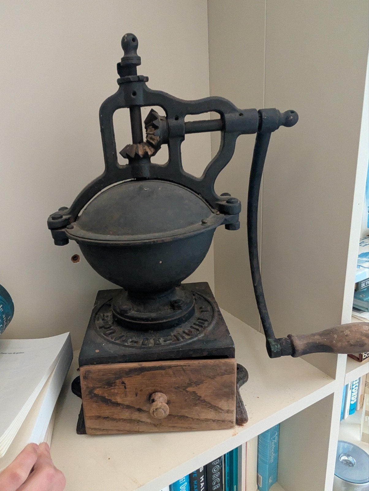 antieke Peugeot koffiemolen, Antiek en Kunst, Ophalen