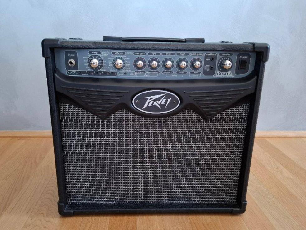 Peavey Vypyr 15 combo d'amplis de guitare à modélisation, Musique & Instruments, Amplis | Basse & Guitare, Comme neuf, Guitare
