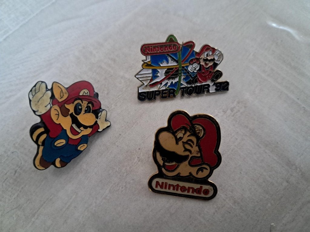 PINS MARIO NINTENDO, Collections, Enlèvement ou Envoi, Neuf, Marque, Insigne ou Pin's
