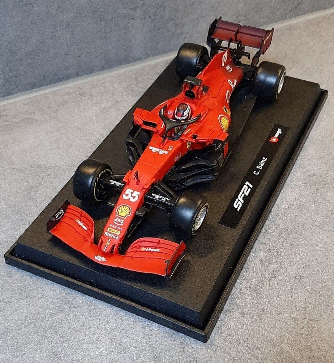 Bburago/1:18/F1 Ferrari SF21/C.Sainz/NIEUW, Hobby en Vrije tijd, Modelauto's | 1:18, Ophalen of Verzenden, Nieuw, Auto, Burago