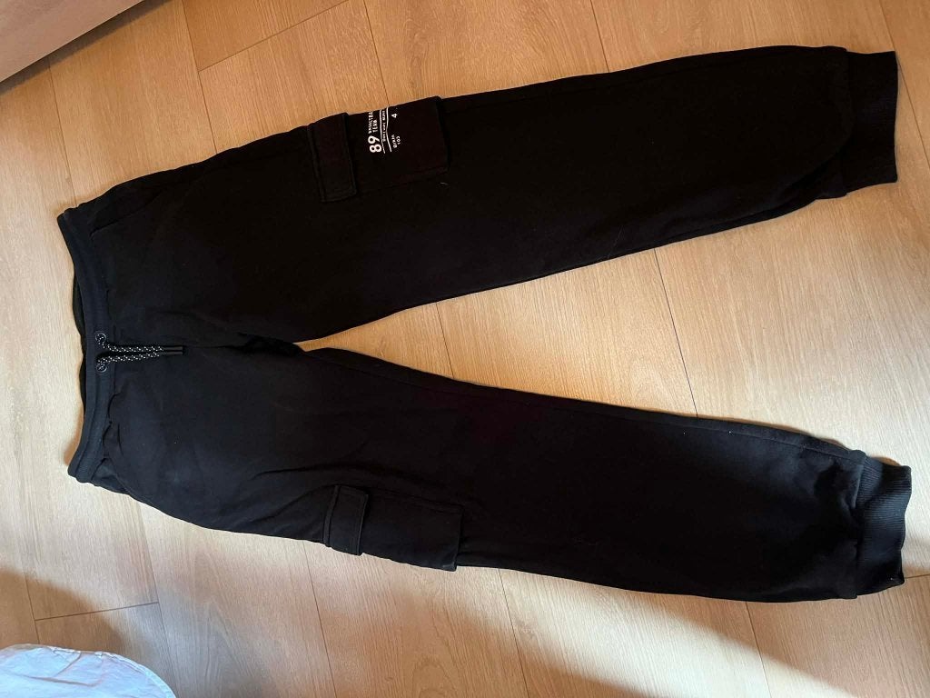 joggingsbroek zwart c&a 170, Kinderen en Baby's, Kinderkleding | Maat 170, Ophalen of Verzenden, Gebruikt, Jongen, Broek