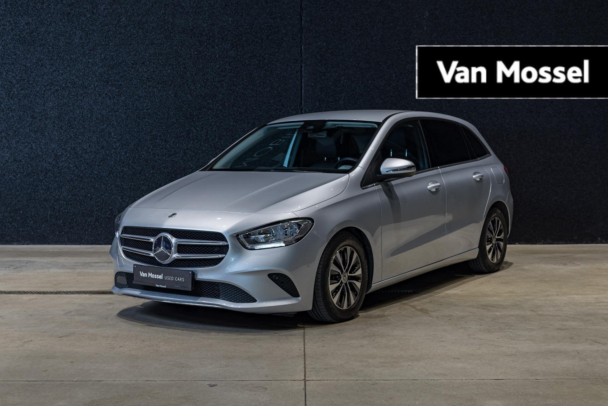 Mercedes-Benz B-Klasse B 180 Business Line NAVI | CAMERA | C, Auto's, Mercedes-Benz, Gebruikt, 4 cilinders, Bedrijf, 5 zetels