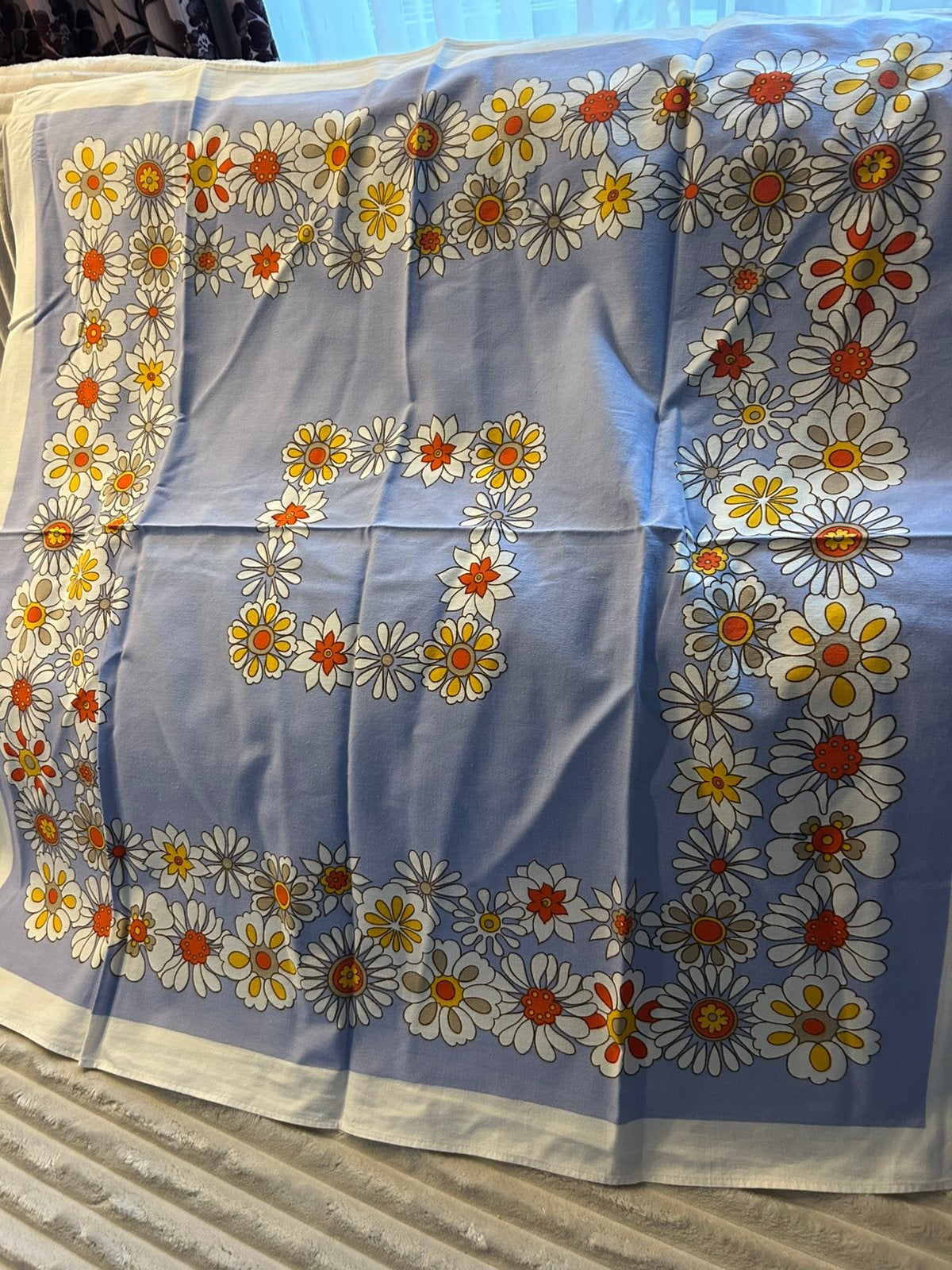 Nappe pour table carree, Maison & Meubles, Nappe, Enlèvement ou Envoi, Utilisé
