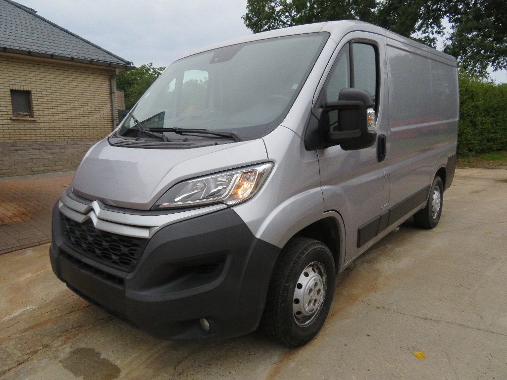 Citroën Jumper 2.2 BlueHDI L1H1 - 47.524km - 2020 - €6d, Auto's, Bestelwagens en Lichte vracht, Voorwielaandrijving, Dealer onderhouden