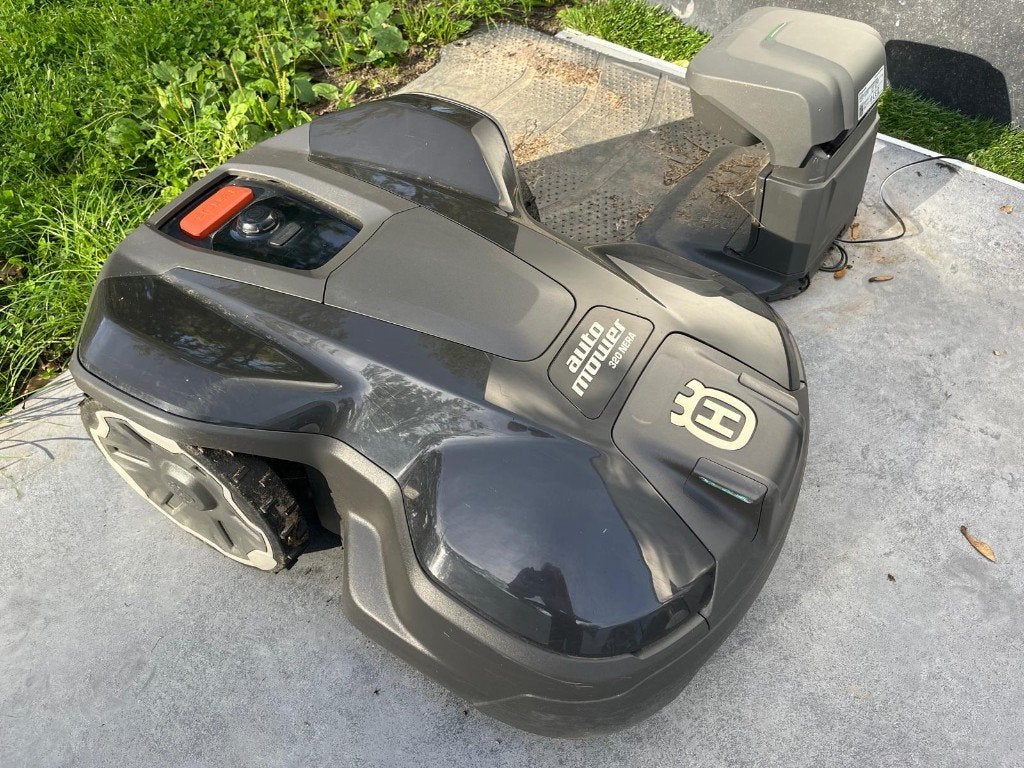Robotmaaier - Husqvarna automower 320 NERA, Jardin & Terrasse, 20 à 25 cm, Comme neuf, Husqvarna, Enlèvement