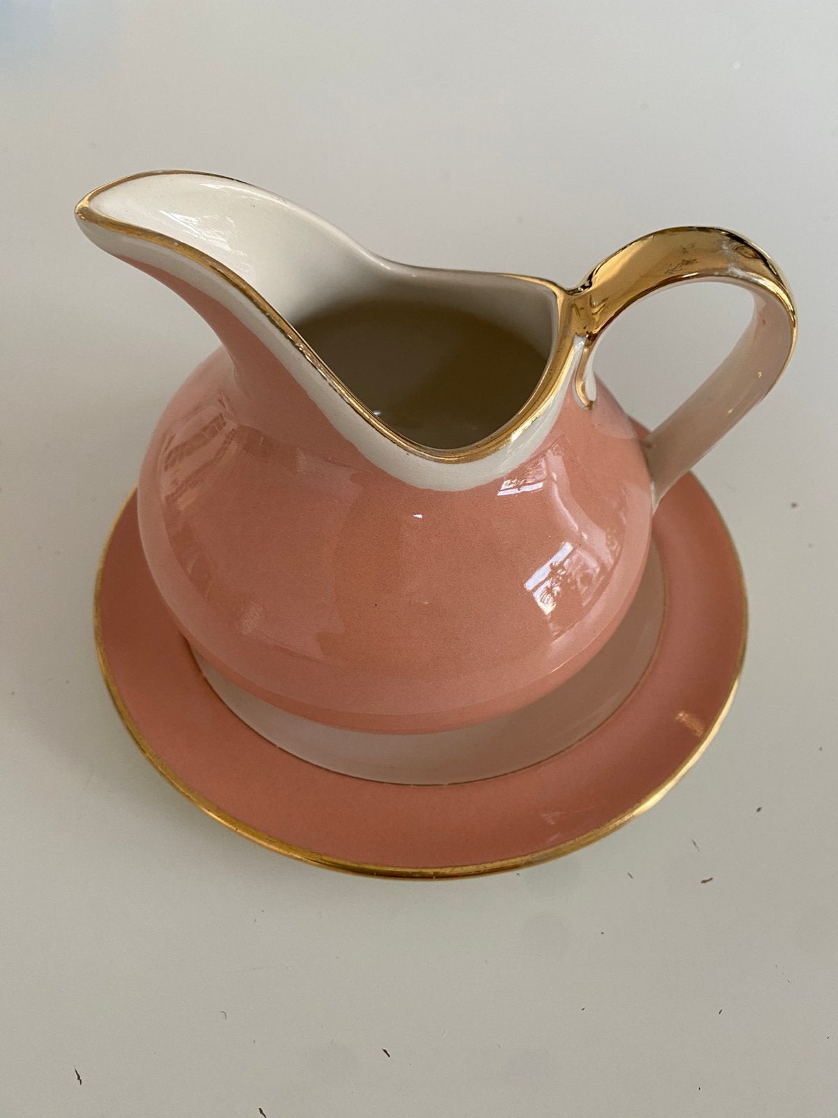 Boch Frères saucière avec sous-tasse, Enlèvement ou Envoi