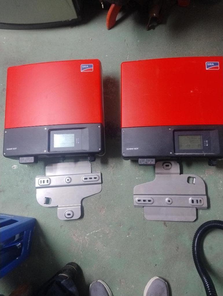 Twee MSA Sunnyboy 5K monofase omvormers zonnepanelen, Ophalen, Gebruikt