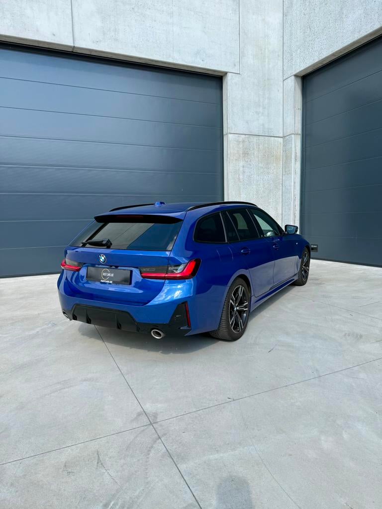 318d - M pakket - Automaat - 2024 - 72.000km, Auto's, BMW, Automaat, Blauw, Leder, Bedrijf