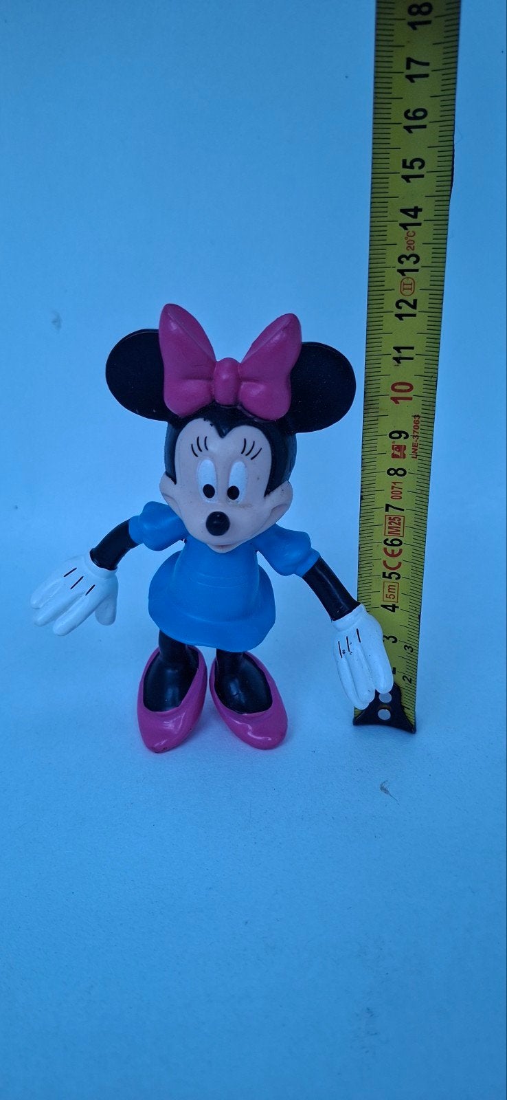 Disney Minnie Mouse Speelfiguur / Actiefiguur – Blauwe Jurk, Ophalen of Verzenden, Overige figuren, Gebruikt, Beeldje of Figuurtje