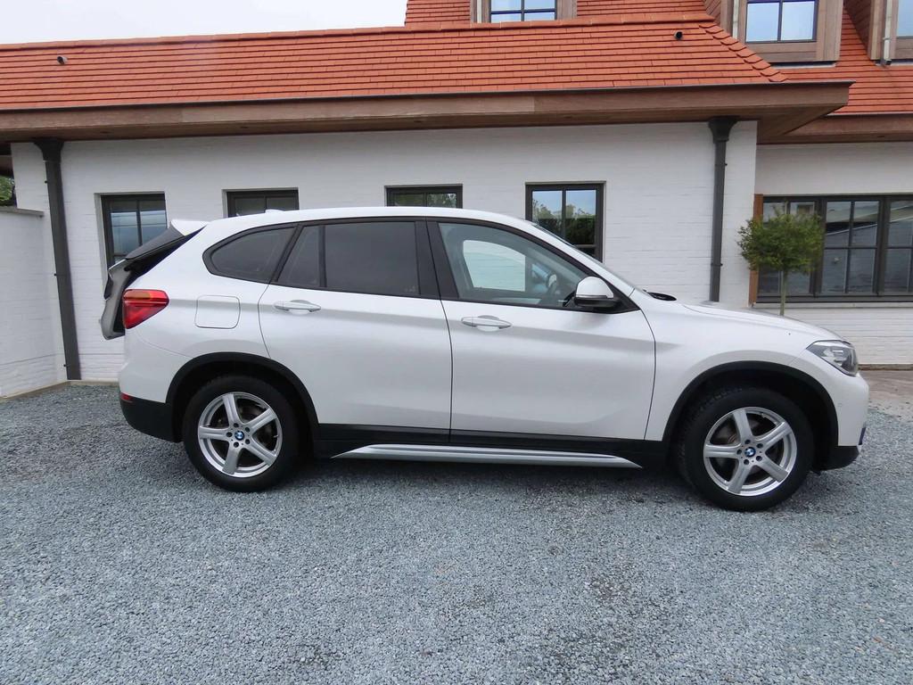 BMW X1 X1 1.5iA sDrive18 (bj 2017, automaat), Auto's, Gebruikt, 136 pk, Wit, Leder