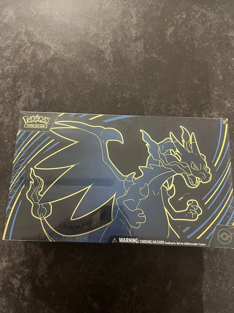 Pokemon mega charizard X ultra premium collection, Enlèvement ou Envoi, Comme neuf