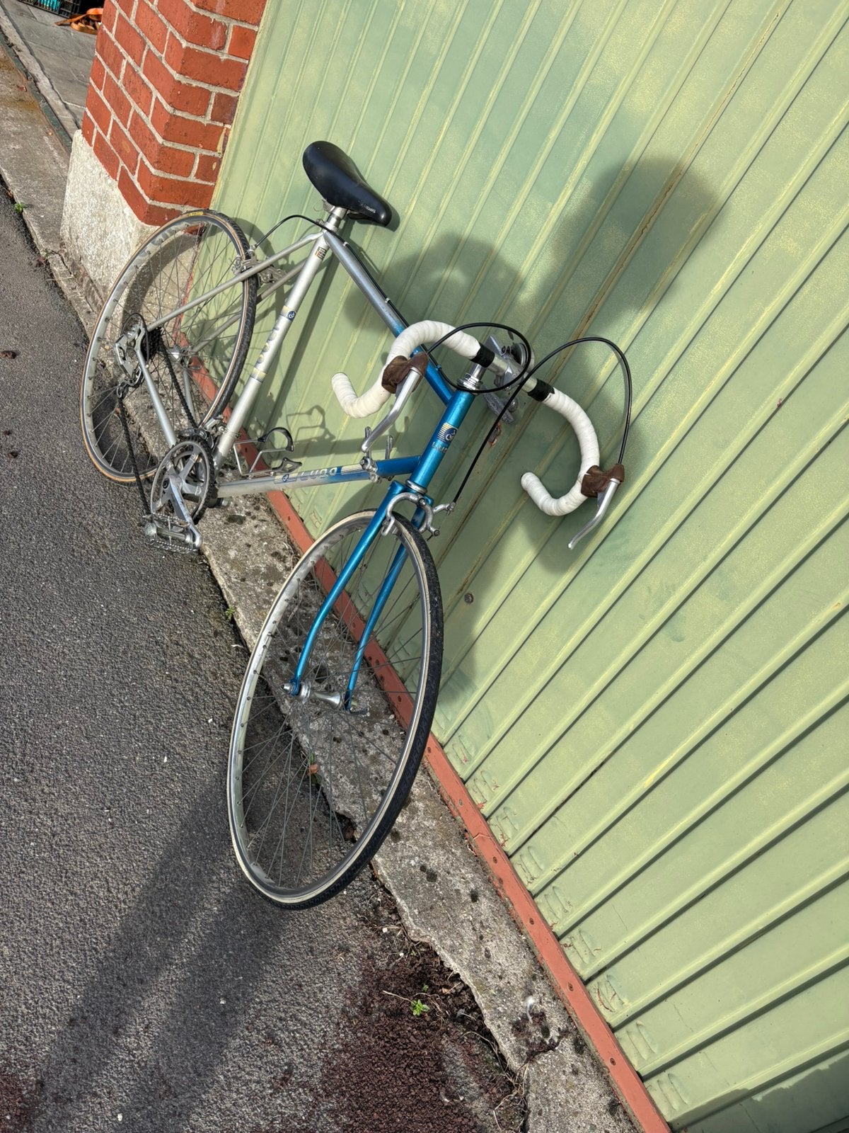 Retro koersfiets in nette staat, Fietsen en Brommers, Overige materialen, Gebruikt, Velgrem, 65 cm of meer