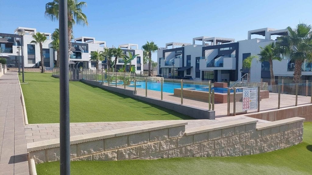 Te huur: appartement in Torrevieja, Punta Prima, Wasmachine, 2 slaapkamers, Costa Blanca, Appartement