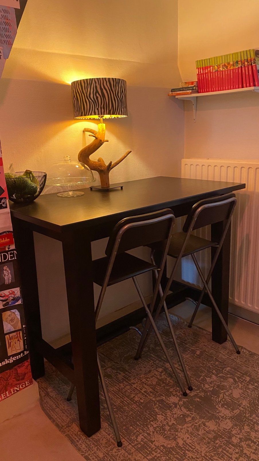 Ikea Stornas bartafel + 2 Franklin krukken (opvouwbaar), Ophalen, Zo goed als nieuw