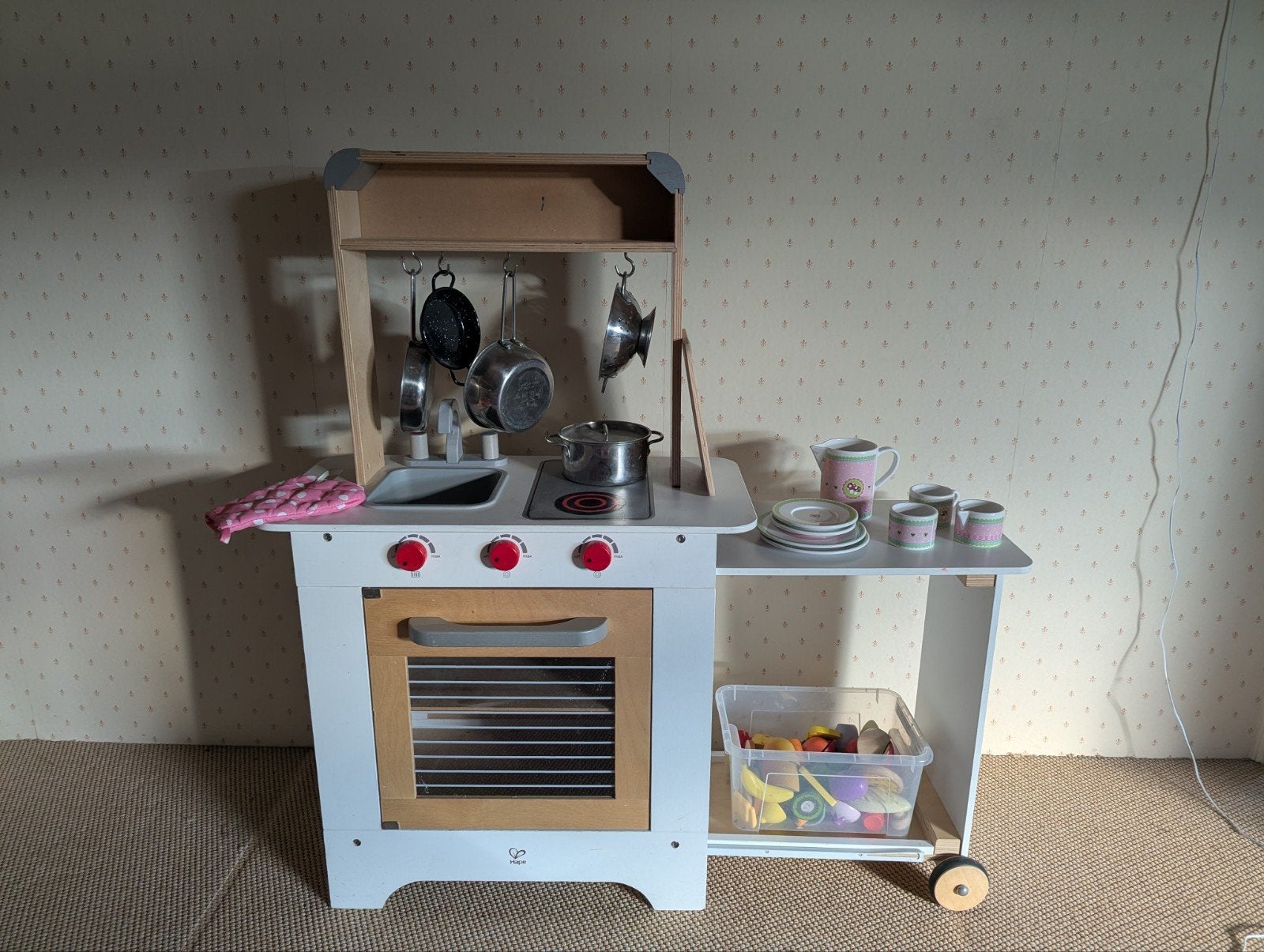 Cuisine enfant Hape avec accessoires, Enlèvement