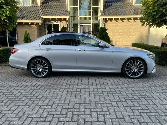 Mercedes-Benz E-Klasse 220 d AMG LINE PANO NAVI CAMERA LED, Autos, Cuir, Argent ou Gris, Achat, 4 portes
