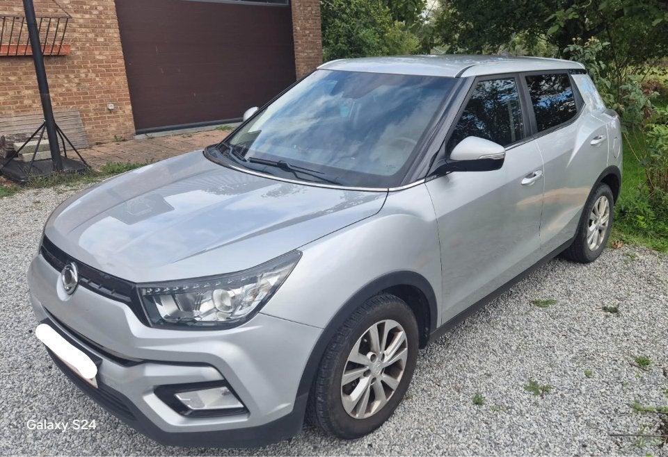 Ssangyong Tivoli, Autos, 94 kW, Argent ou Gris, Euro 6, 5 places