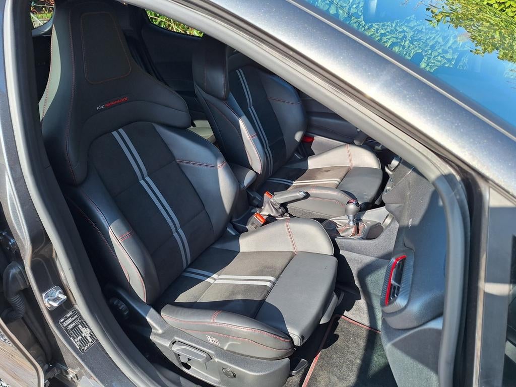 Ford fiesta ST, Autos, Particulier, Achat