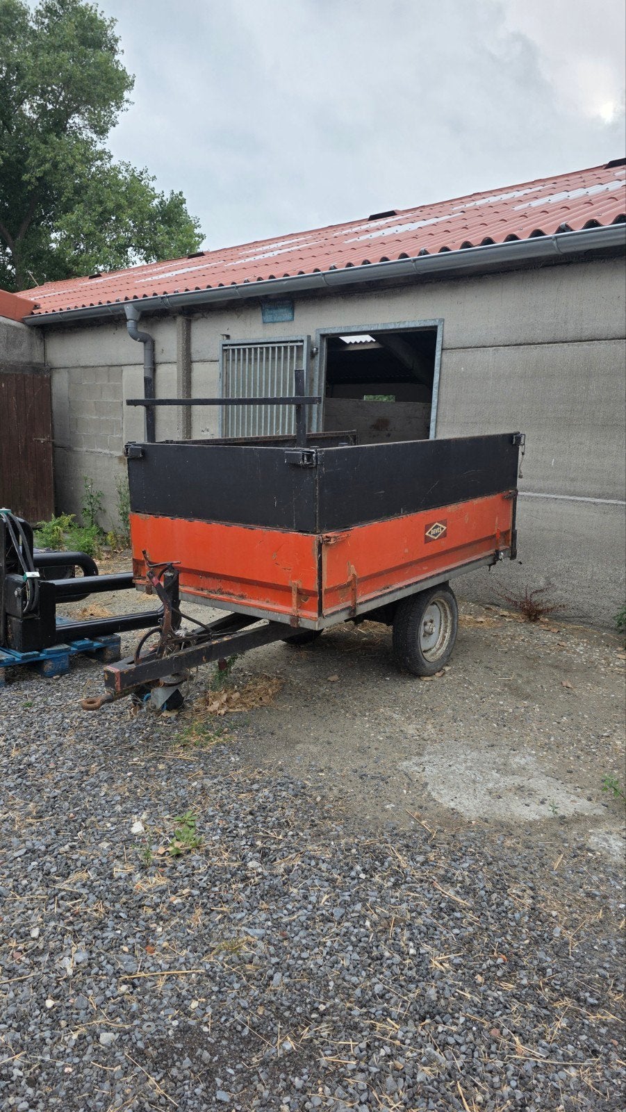 chariot à poulets, Enlèvement, Utilisé
