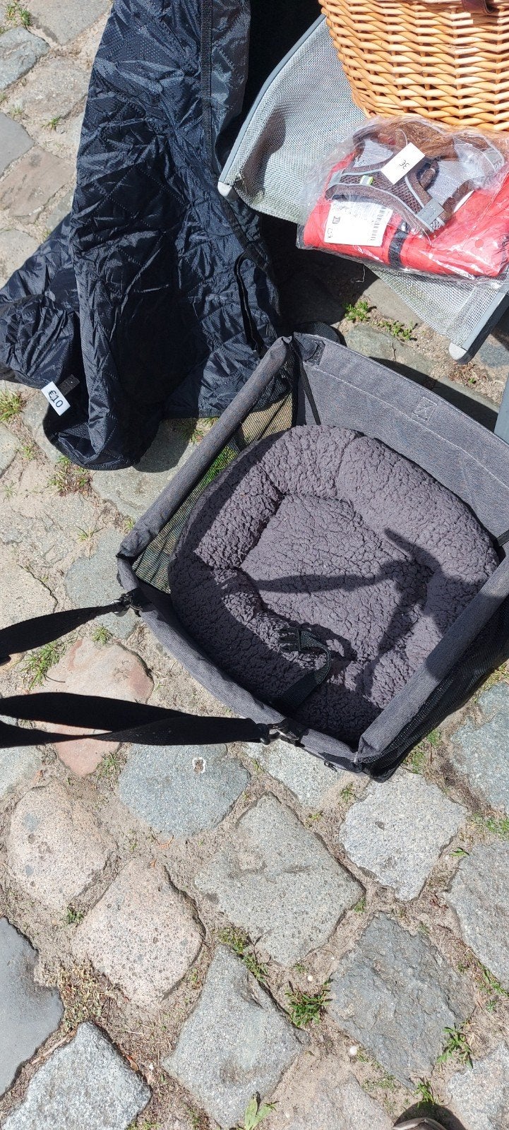 Automandje voor pups of kleine honden, Dieren en Toebehoren, Honden-accessoires, Ophalen