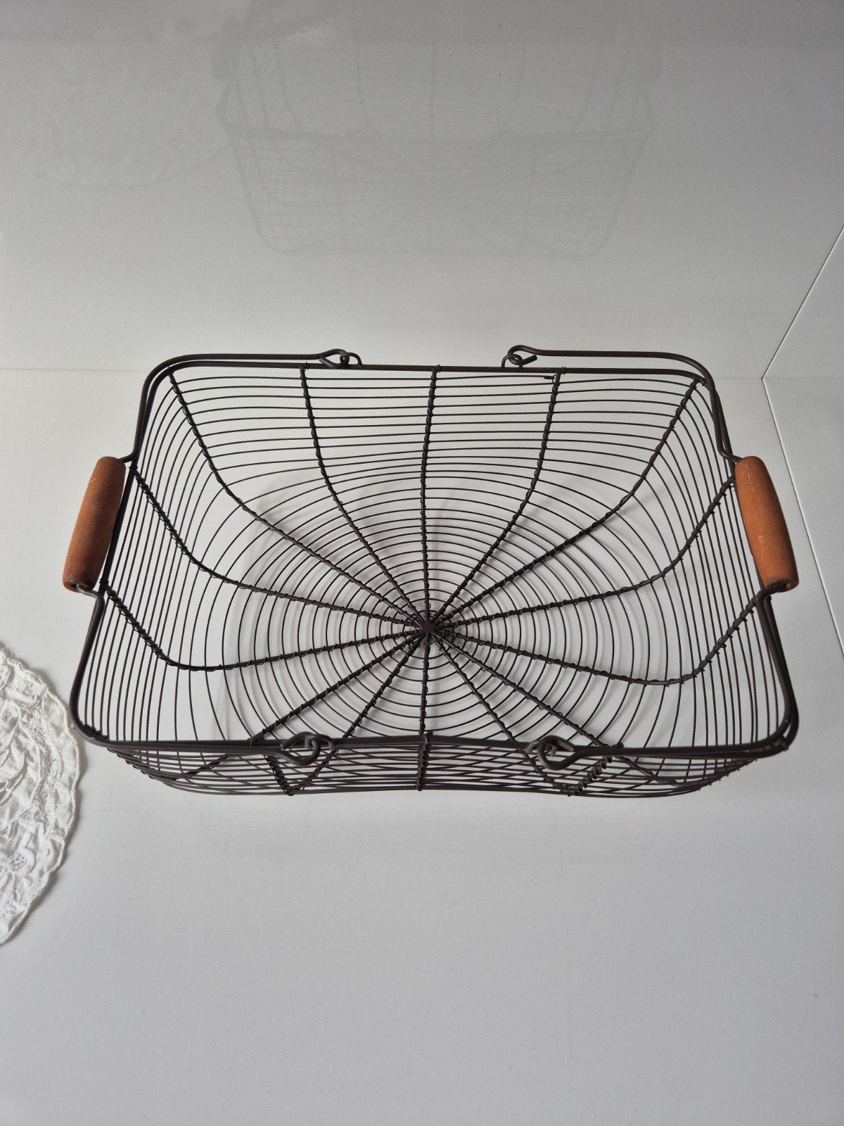 Grand panier en métal style industriel avec poignées en bois, Maison & Meubles, Industriel, Bois