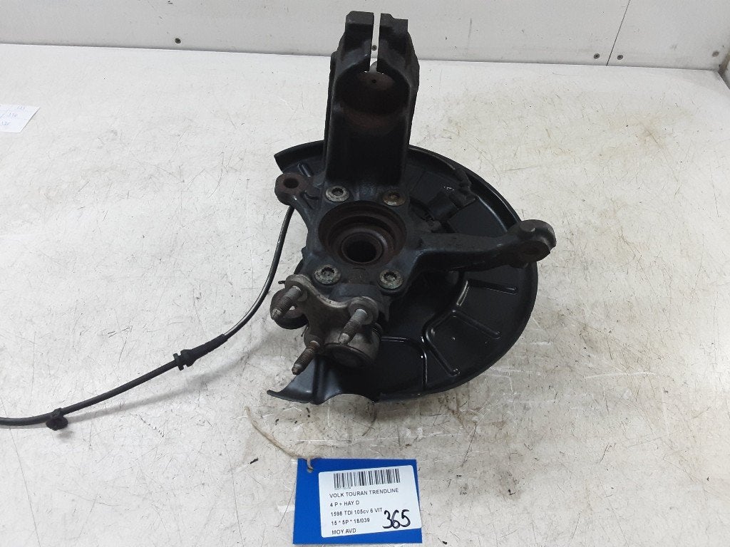 MOYEU DE ROUE AVANT DROIT Volkswagen Touran (1T1 / T2), Utilisé, Volkswagen