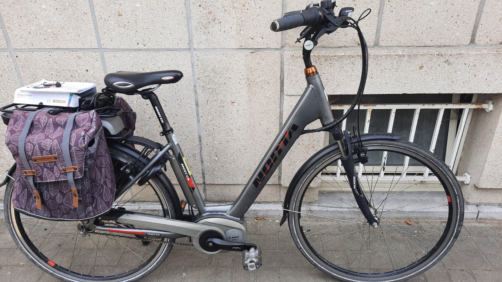elektrische fiets merk van norta 7VERSNELLINGEN, Ophalen, Zo goed als nieuw, 50 km per accu of meer